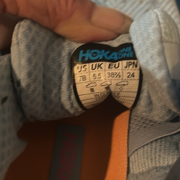 Hoka lady’s shoe size 7b blue orange color I new condition just to big for me - Picture 5 of 6